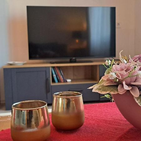 דירות סגד Napraforgo Apartman מראה חיצוני תמונה